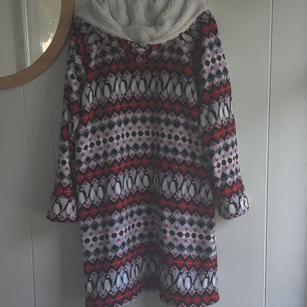 Vera Bradley Penguin Bathrobe Sz S-M Soft with Fleece on collar & hood, no tie - Picture 12 of 12